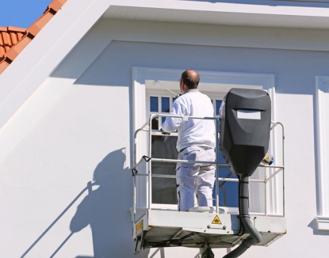 Ravalement de façade : combien ça coûte, les erreurs à éviter…